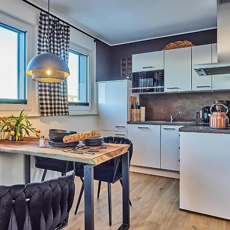 Bellevue Apartment